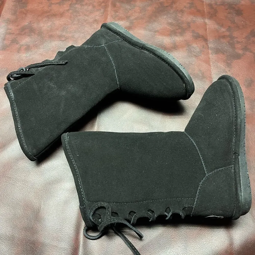 Bearpaw new with tags black boots‎ lace up back, size 2